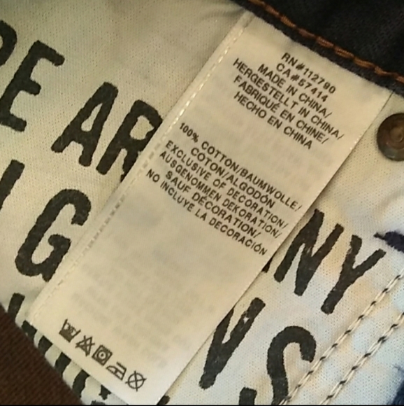 NWT True Religion Rocco Button Fly Relaxed Skinny